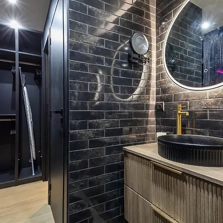 Close Port Nature Apartment *