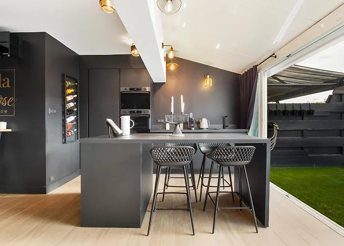 Close Port Nature * آجد