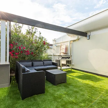 Close Port Nature * Agde